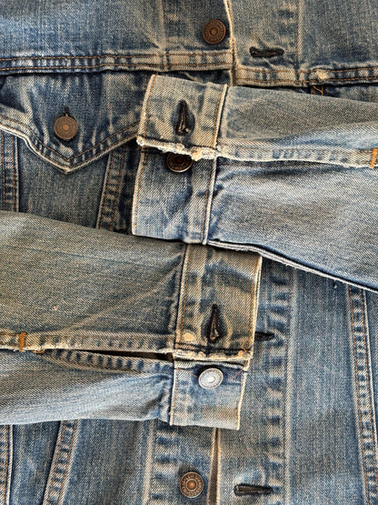 Size 40US / 50EU. Vintage 70s 2 pocket Levi’s Denim Jacket 70505 – Double Stitch, Made in USA-AJ357 Studio