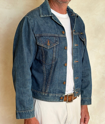 Size 38US / 48EU. Original 70s Wrangler denim jacket with painted back – Made in the USA-AJ357 Studio