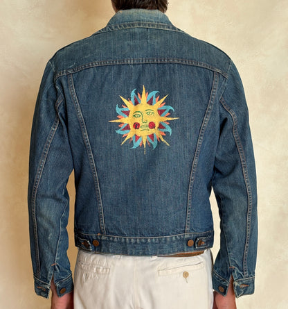 Size 38US / 48EU. Original 70s Wrangler denim jacket with painted back – Made in the USA-AJ357 Studio