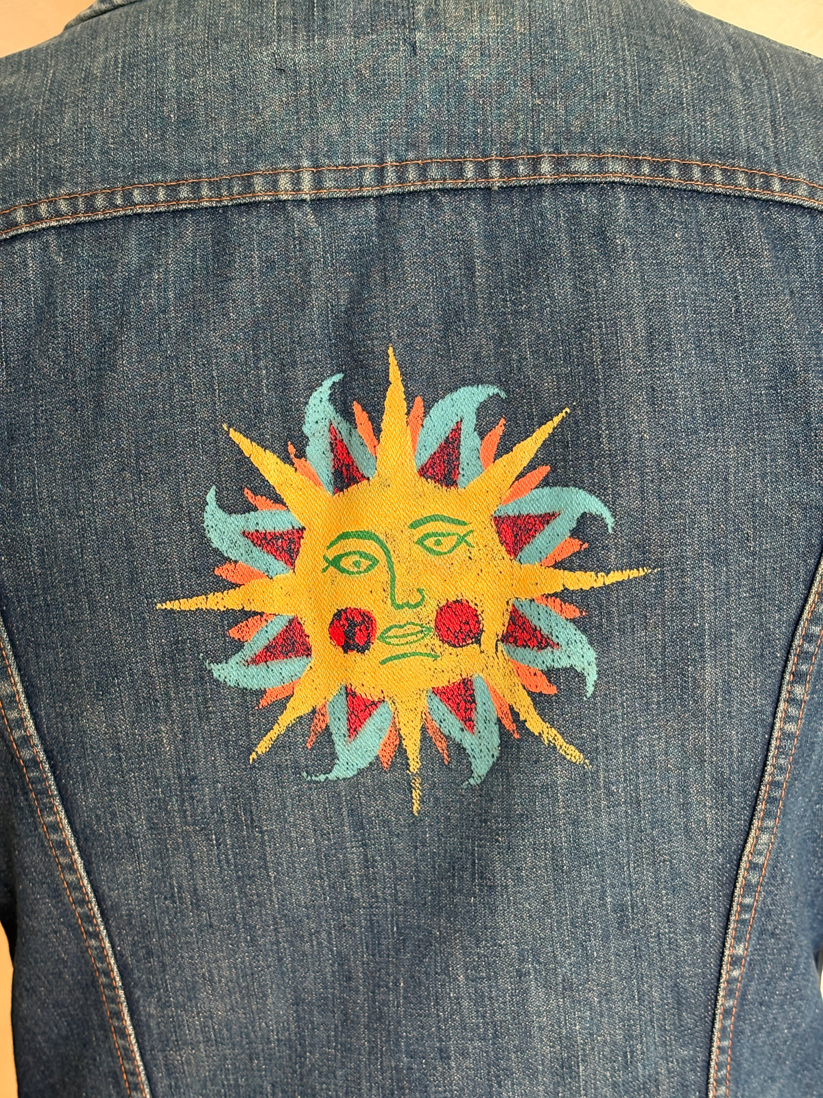 Size 38US / 48EU. Original 70s Wrangler denim jacket with painted back – Made in the USA-AJ357 Studio
