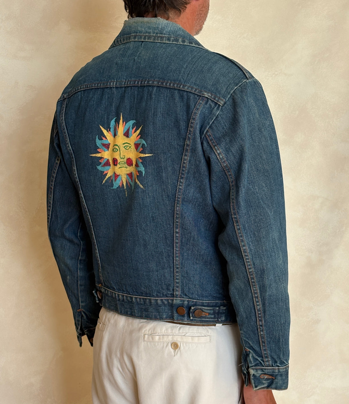 Size 38US / 48EU. Original 70s Wrangler denim jacket with painted back – Made in the USA-AJ357 Studio