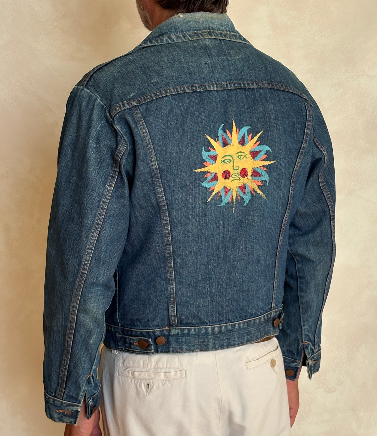 Size 38US / 48EU. Original 70s Wrangler denim jacket with painted back – Made in the USA-AJ357 Studio
