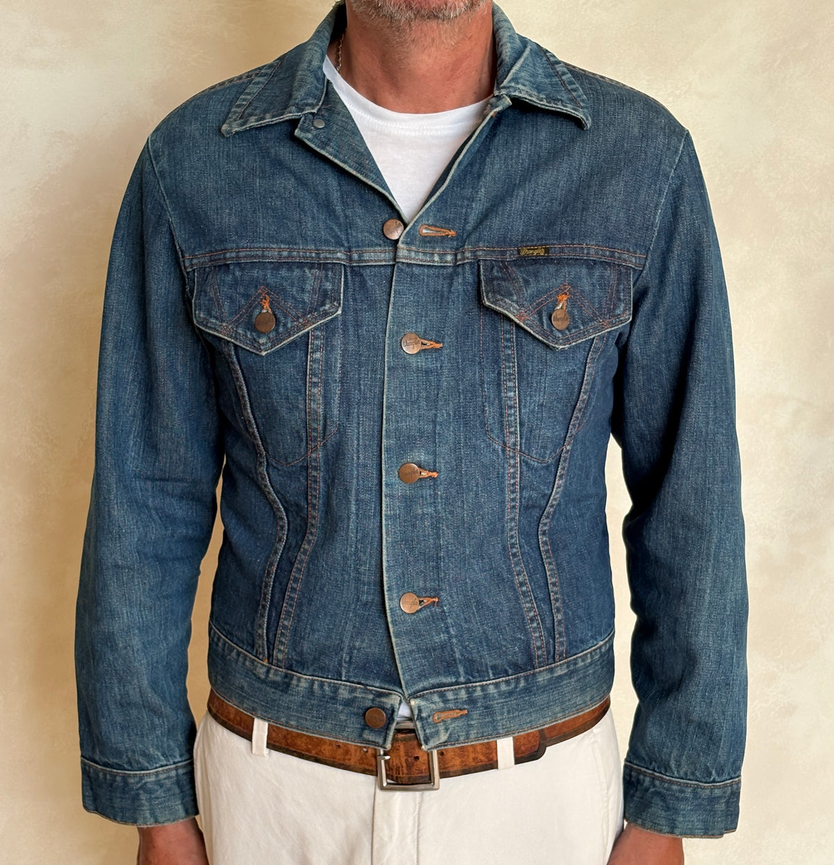 Size 38US / 48EU. Original 70s Wrangler denim jacket with painted back – Made in the USA-AJ357 Studio