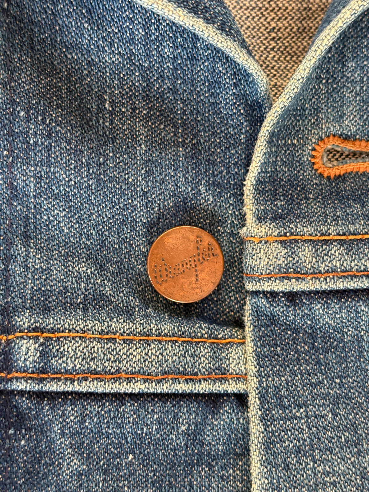 Size 38US / 48EU. Original 70s Wrangler denim jacket with painted back – Made in the USA-AJ357 Studio