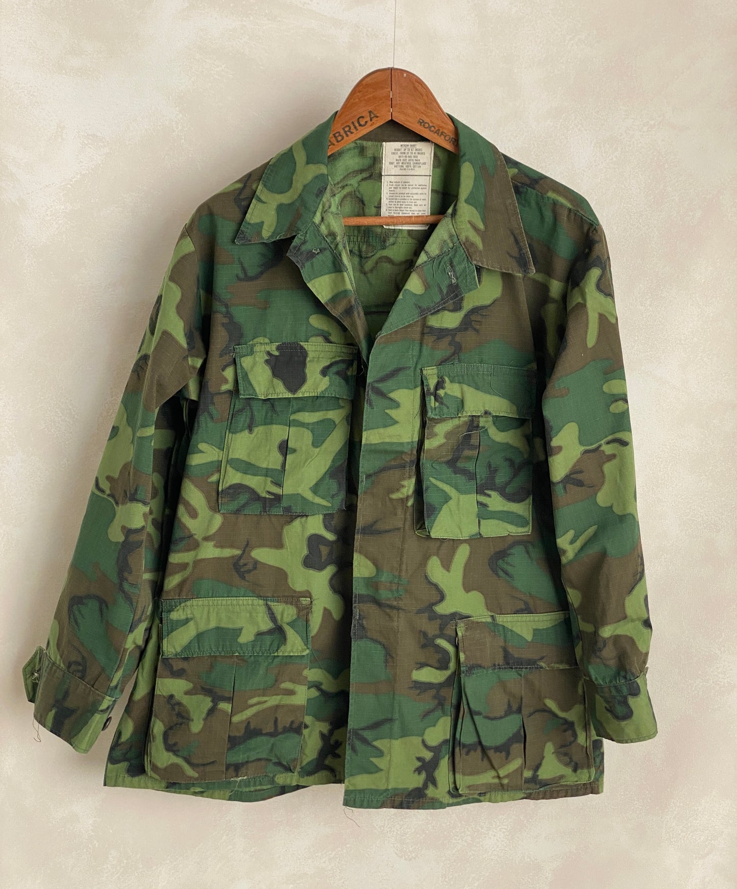 Med Short. Authentic 1977 US Army vintage camouflage  jungle jacket.