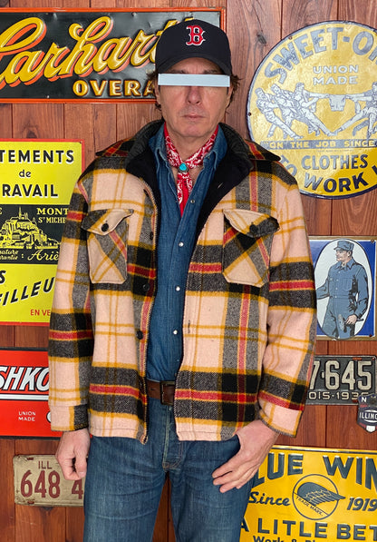 Size XL. Vintage 70s Woolrich plaid wool jacket-AJ357 Studio