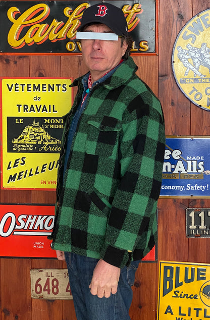 Size Large Vintage buffalo plaid wool jacket Made in USA-AJ357 Studio