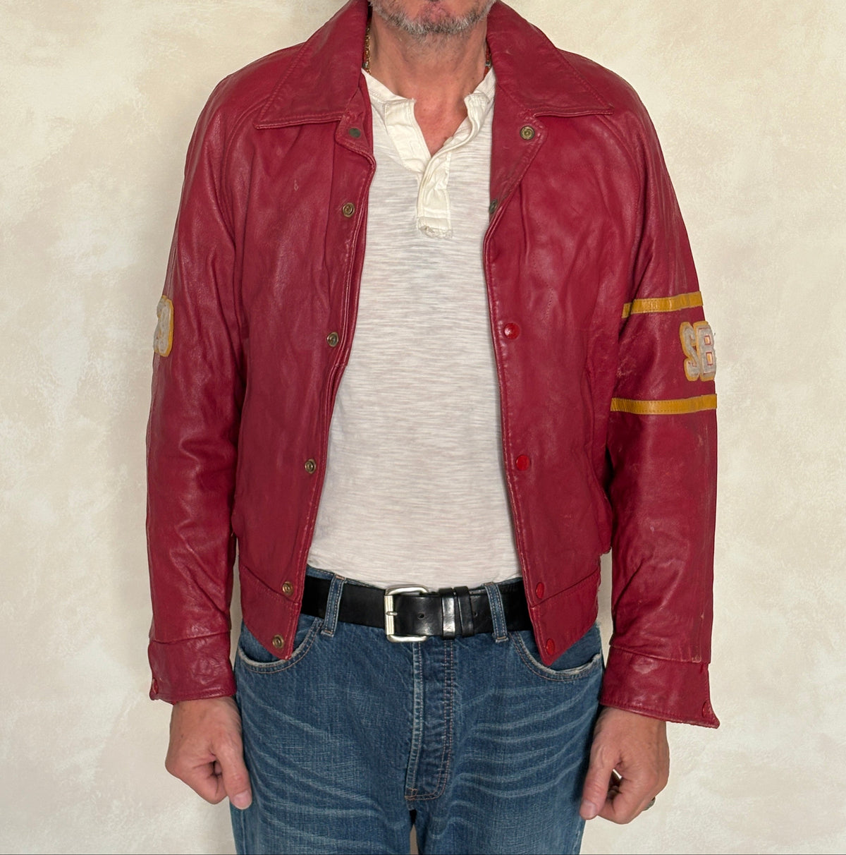 Size 38US / 48EU. Vintage 1970s Redmen Leather Varsity Jacket — St. Boniface College Style — Canadian Sports Team Bomber #29 SB Patch-AJ357 Studio