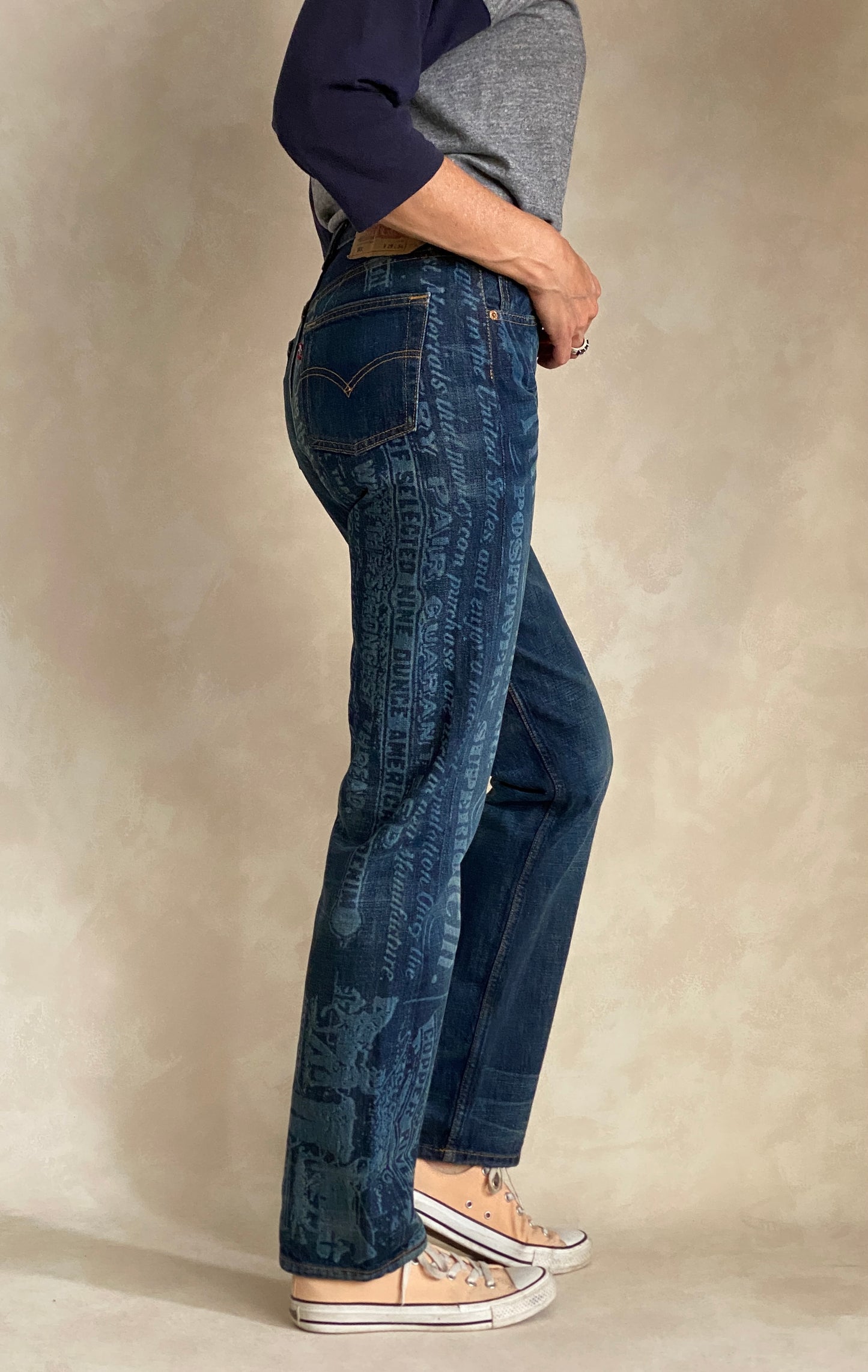 29X34 Printed Vintage denim Levi’s 501 vintage Made in Spain - USA Vintage Bcn