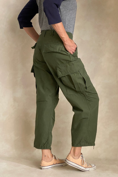 Small short. 1969 Authentic US Army Vietnam war era OG-107 jungle pants-military-AJ357 Studio