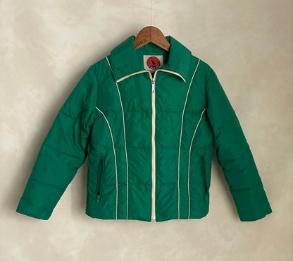Women size Med. Vintage Down filled ski jacket-AJ357 Studio