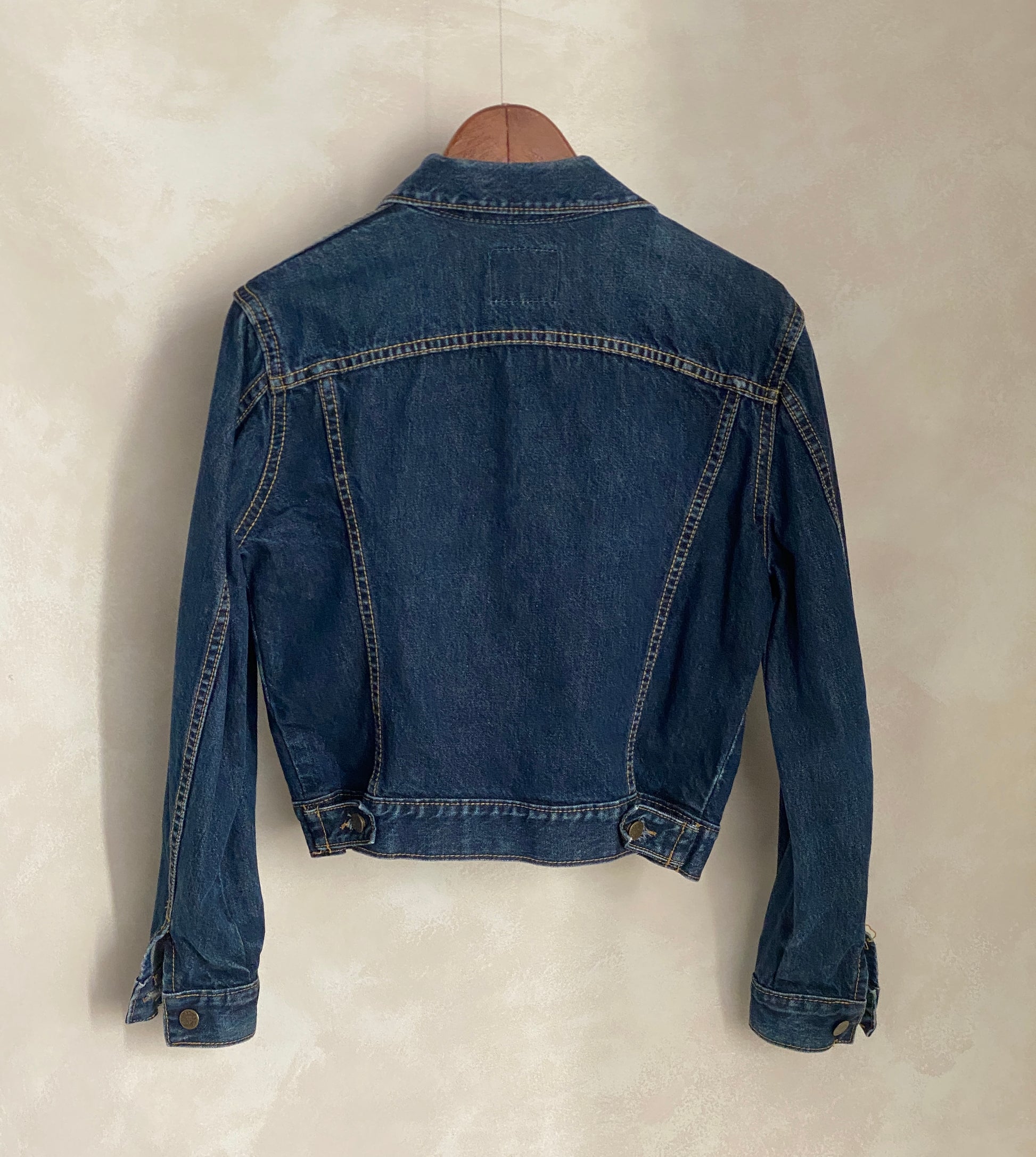 Women size Large. Lee 2 pockets jacket ( newer model ) - USA Vintage Bcn