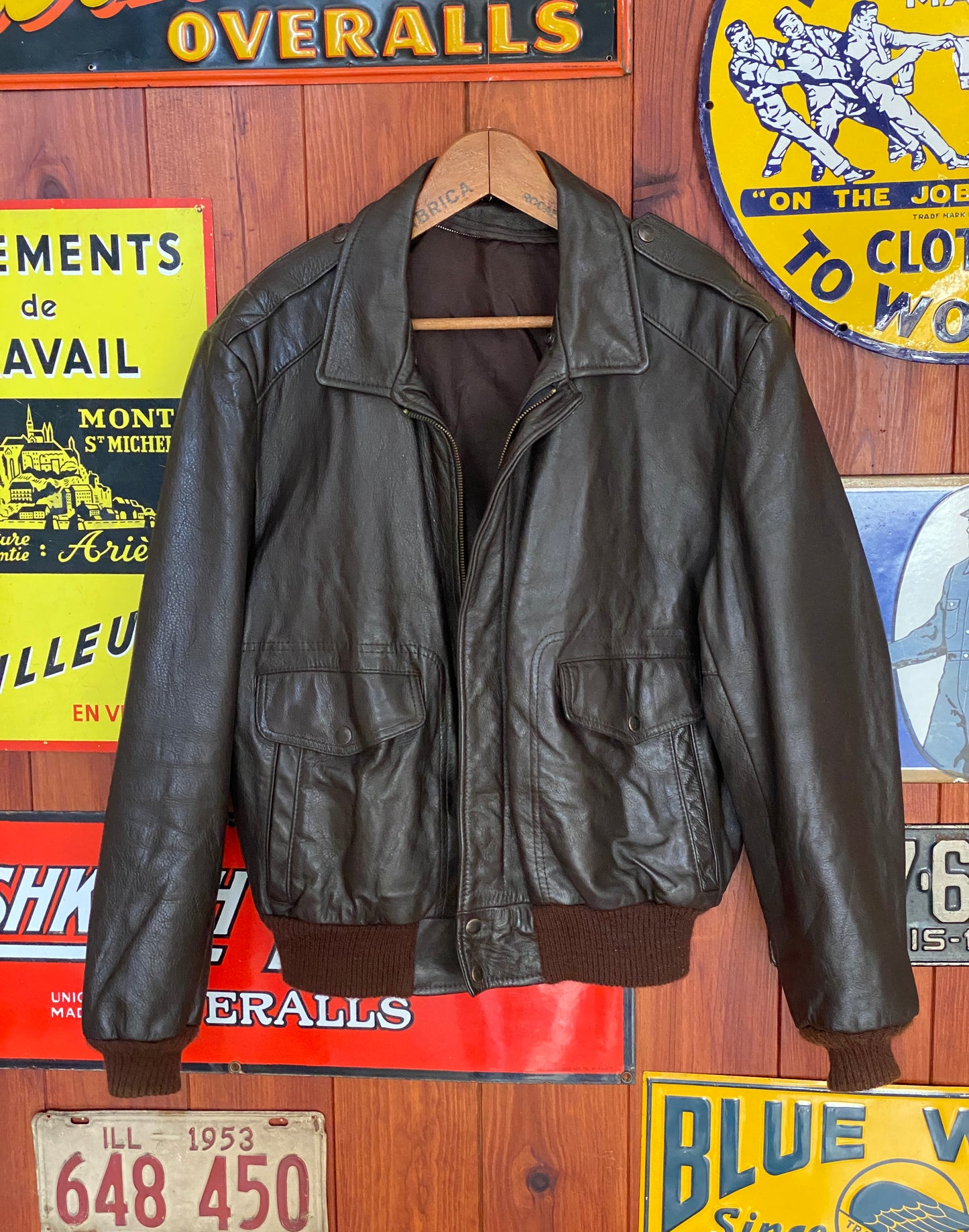 Vintage Leather Bomber Flight Jacket Aviator Size 44US Reg (54EU) – Timeless Classic