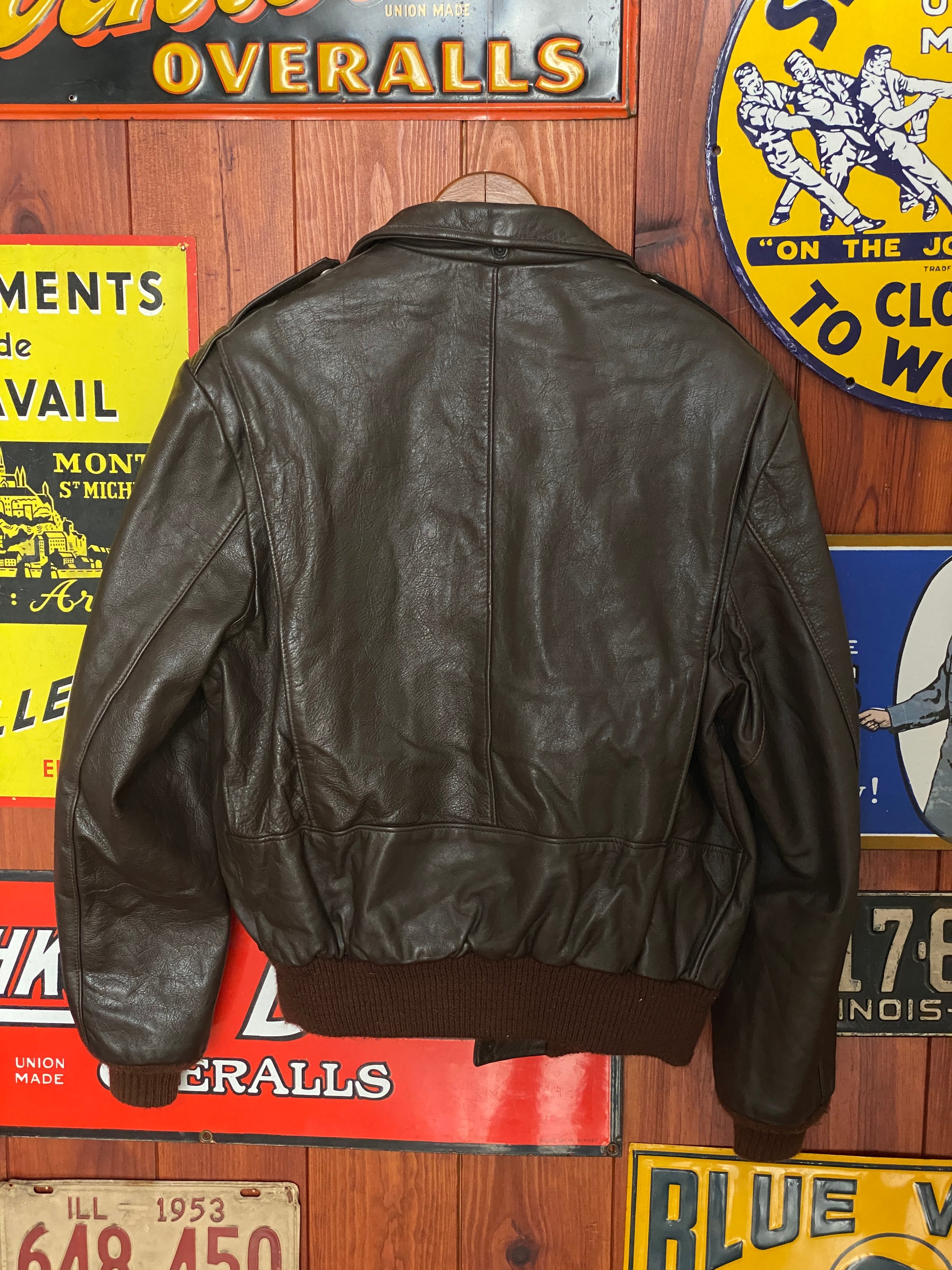 Vintage Leather Bomber Flight Jacket Aviator Size 44US Reg (54EU) – Timeless Classic