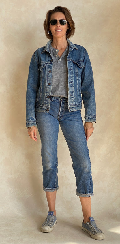 Size 38US / 48EU . 4 pockets Levis denim jacket / Buffalo plaid lining Made in USA-AJ357 Studio