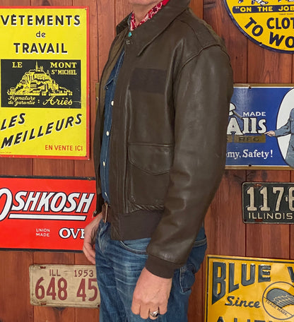 Size 40US / 50EU. Vintage A2 pilot leather jacket Aviator-AJ357 Studio