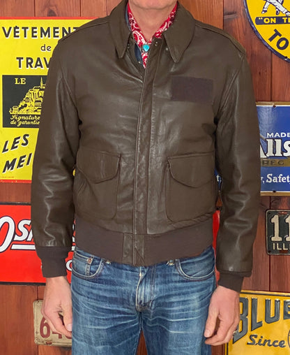 Size 40US / 50EU. Vintage A2 pilot leather jacket Aviator-AJ357 Studio