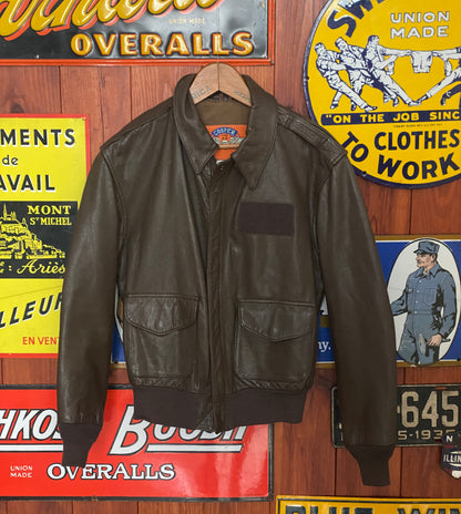 Size 40US / 50EU. Vintage A2 pilot leather jacket Aviator-AJ357 Studio