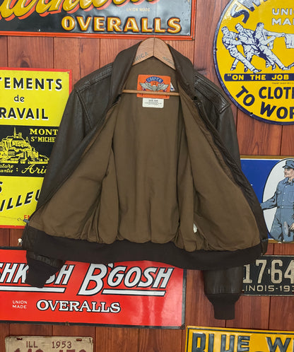 Size 40US / 50EU. Vintage A2 pilot leather jacket Aviator-AJ357 Studio