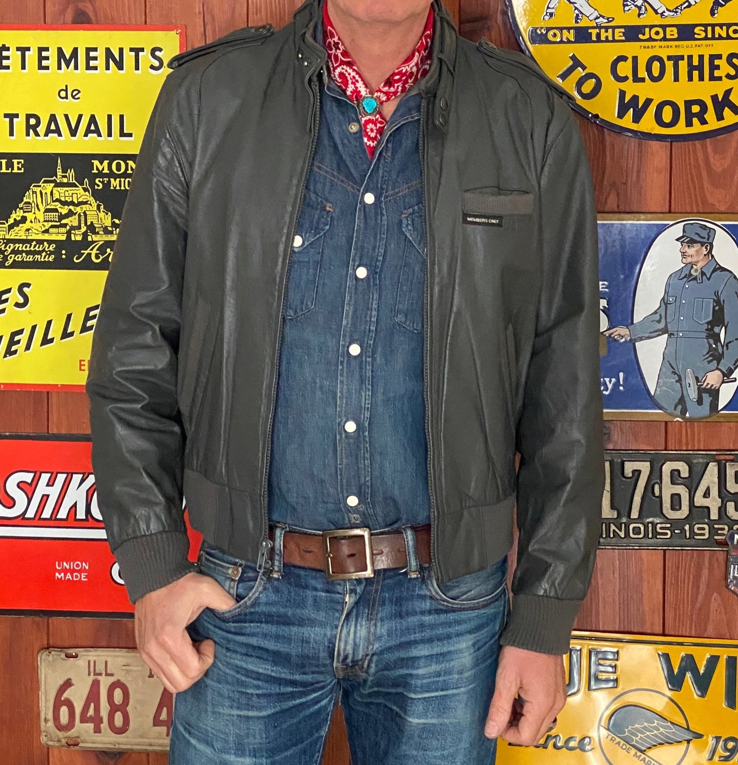 Vintage 1980s Members Only jacket with classic retro design, size 40US 50EU