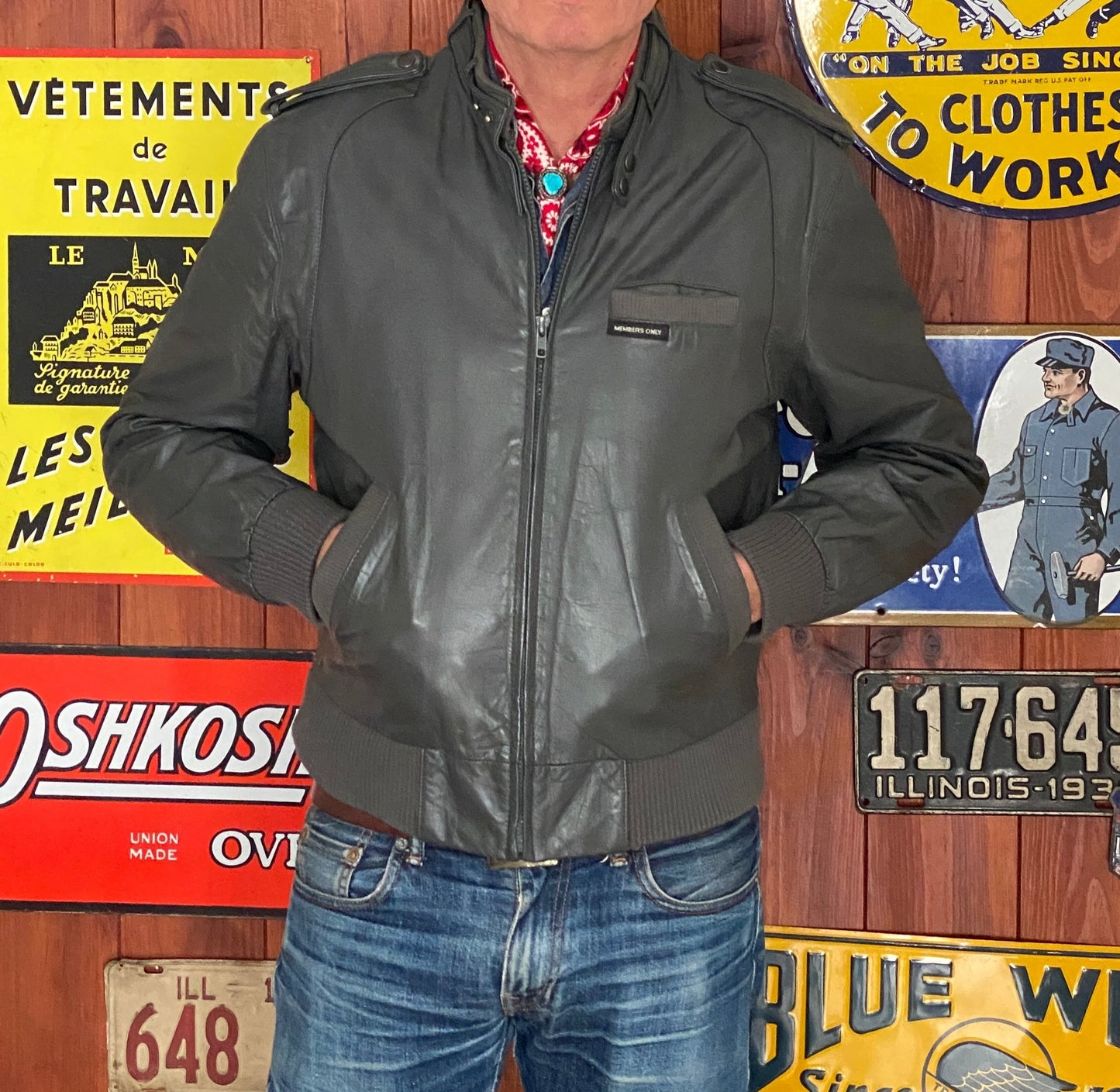 Vintage 1980s Members Only jacket with classic retro design, size 40US 50EU