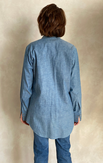 Size Small. NOS Vintage Lee chambray shirt Made in USA-AJ357 Studio