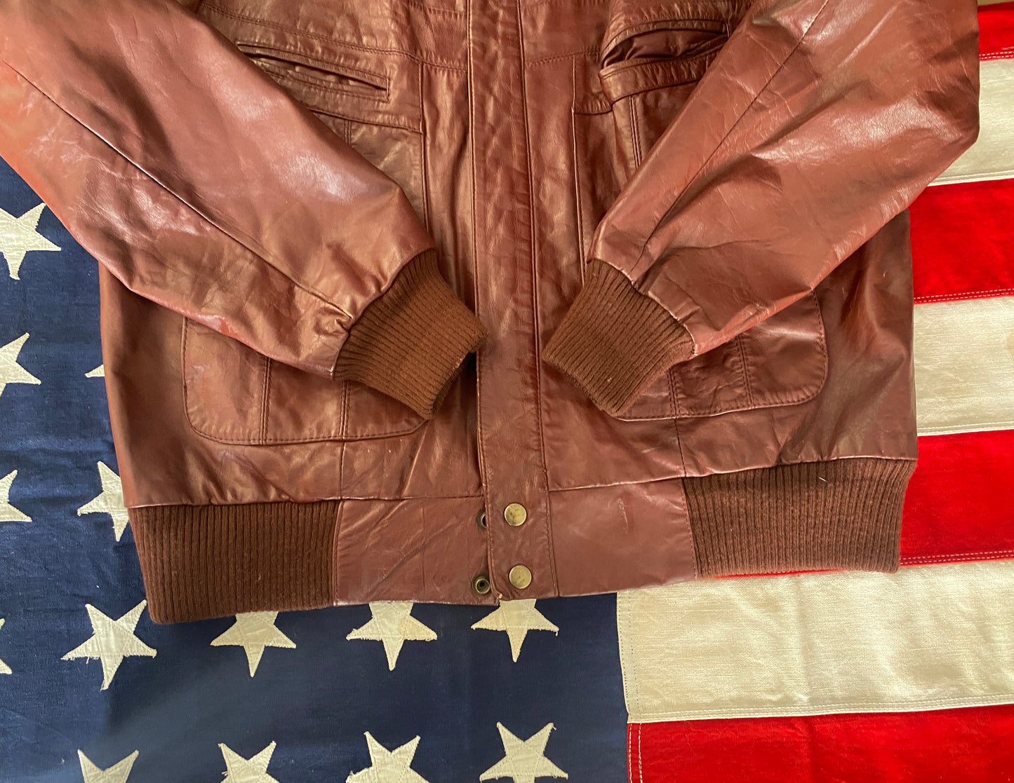 Vintage 1980s Wilson men’s leather jacket in classic retro style, size 42US 52EU