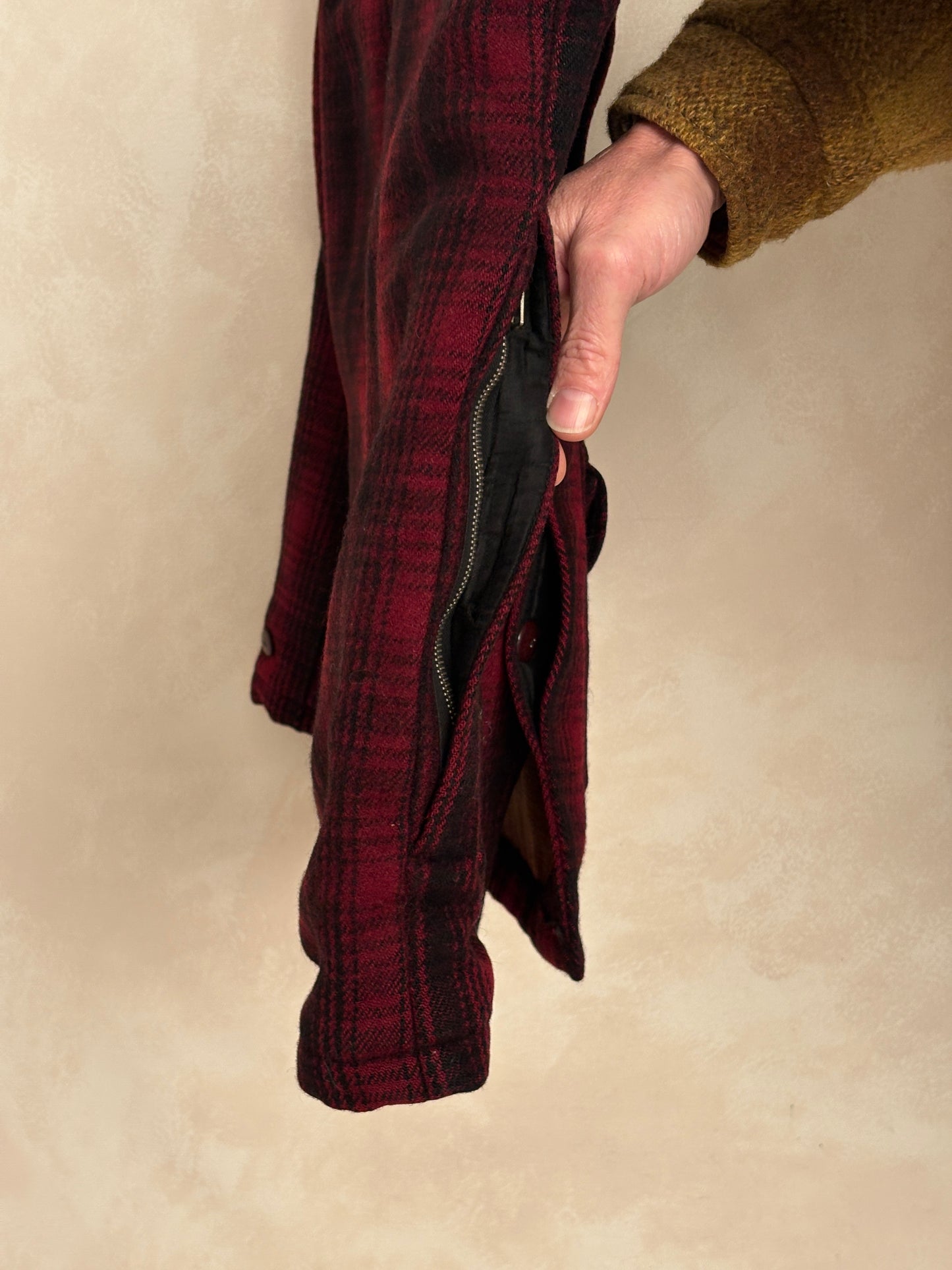 Vintage 1930s Woolrich Red & Black Plaid Wool Hunting Jacket –size 38US / 48EU. Made in USA-AJ357 Studio