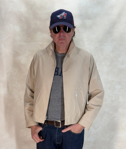 Size Med , 90s light jacket made by Windbreaker-AJ357 Studio