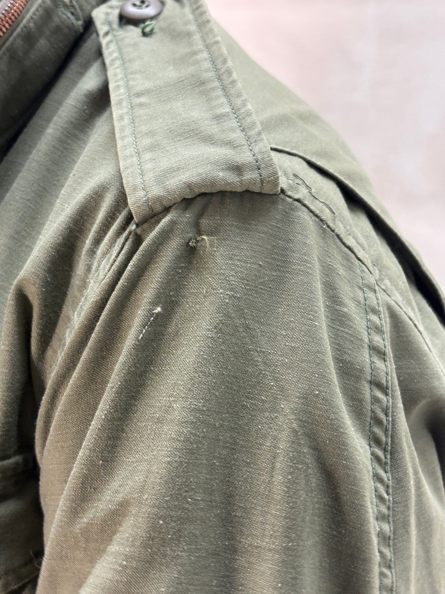 Authentic US Army M-65 Field Jacket – Vintage Military Combat Coat – Size XS Regular – Made in USA