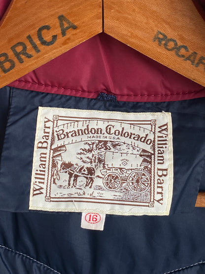 Size Small. Vintage Goose down vest Made In USA-AJ357 Studio