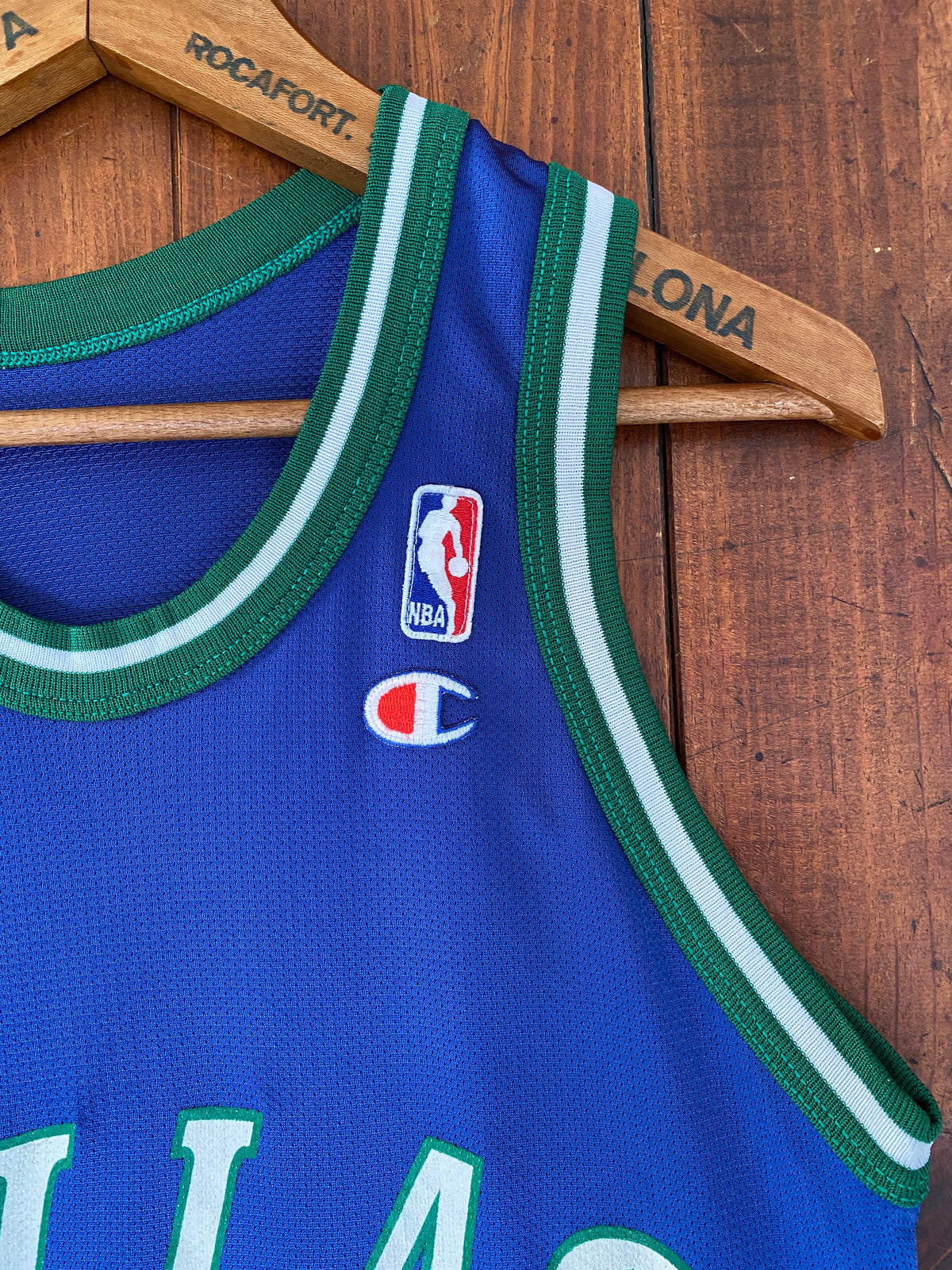 Size 36. VTG 90s NBA Dallas #5 Kidd jersey Made In USA by Champion-AJ357 Studio