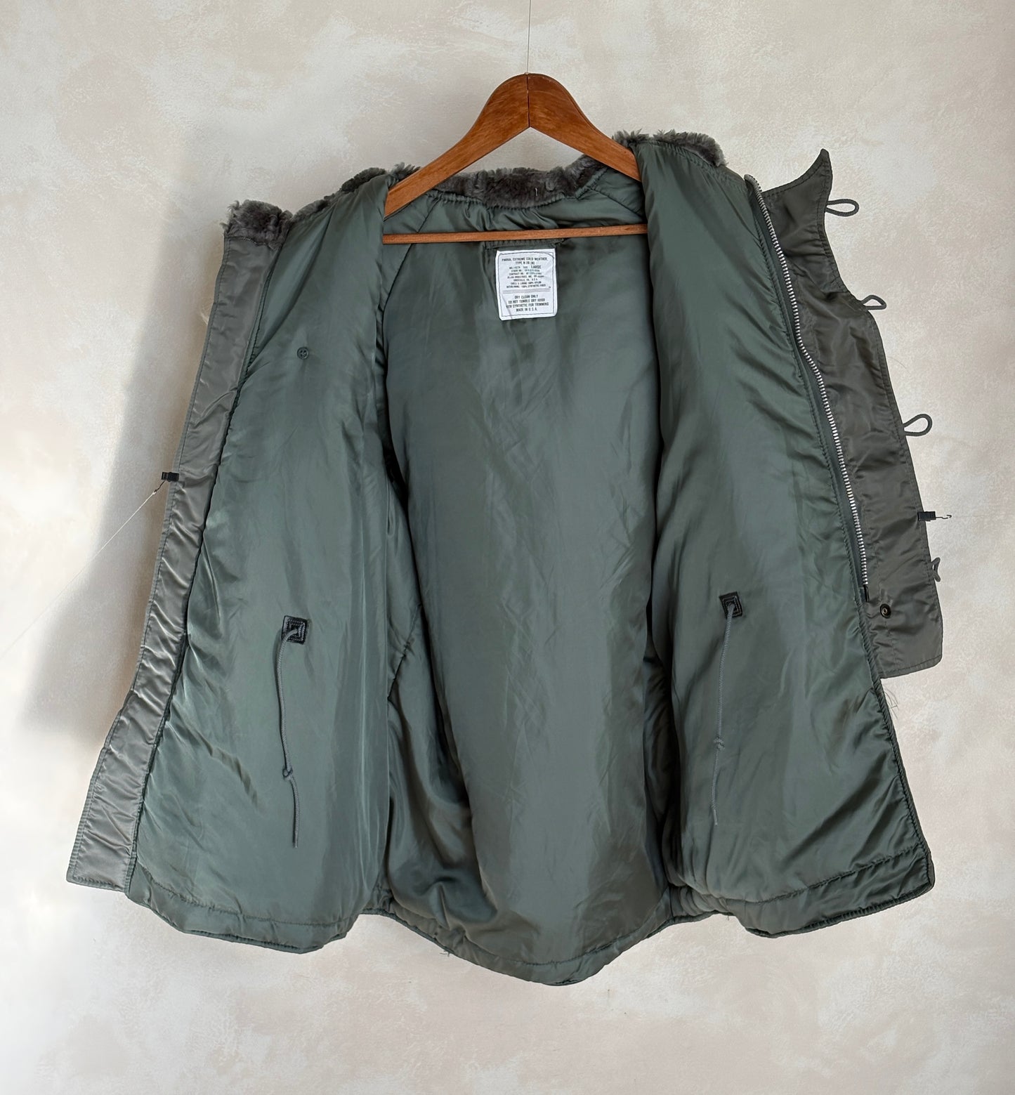 Alpha Industries N-3B Flight Jacket Parka — Extreme Cold Weather — Size Large-AJ357 Studio-AJ357 Studio
