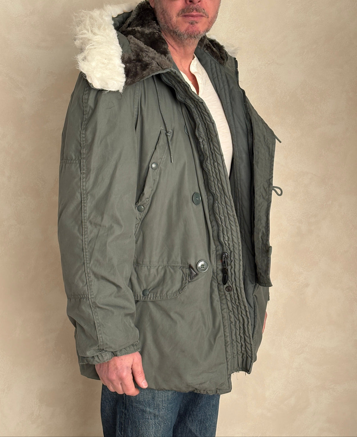Authentic US Air Force N-3B Flight Jacket Parka — Extreme Cold Weather — Size Medium-AJ357 Studio