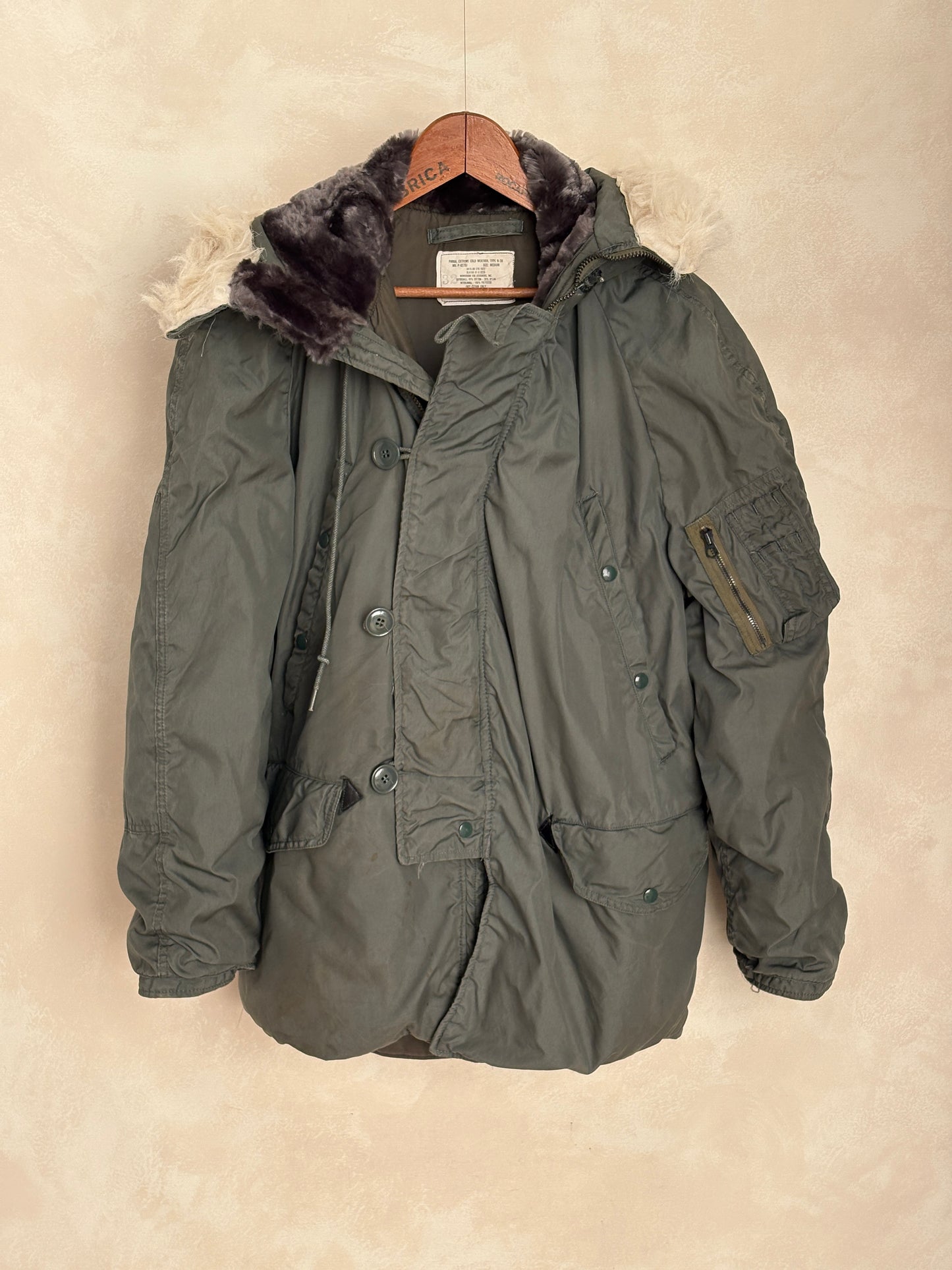 Authentic 1981 US Air Force N-3B Flight Jacket Parka — Extreme Cold Weather — Size Medium