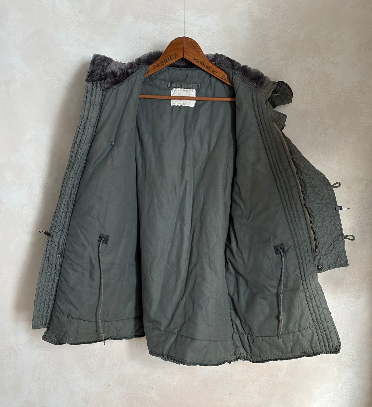 Authentic 1980 US Air Force N-3B Flight Jacket Parka — Extreme Cold Weather — Size Small