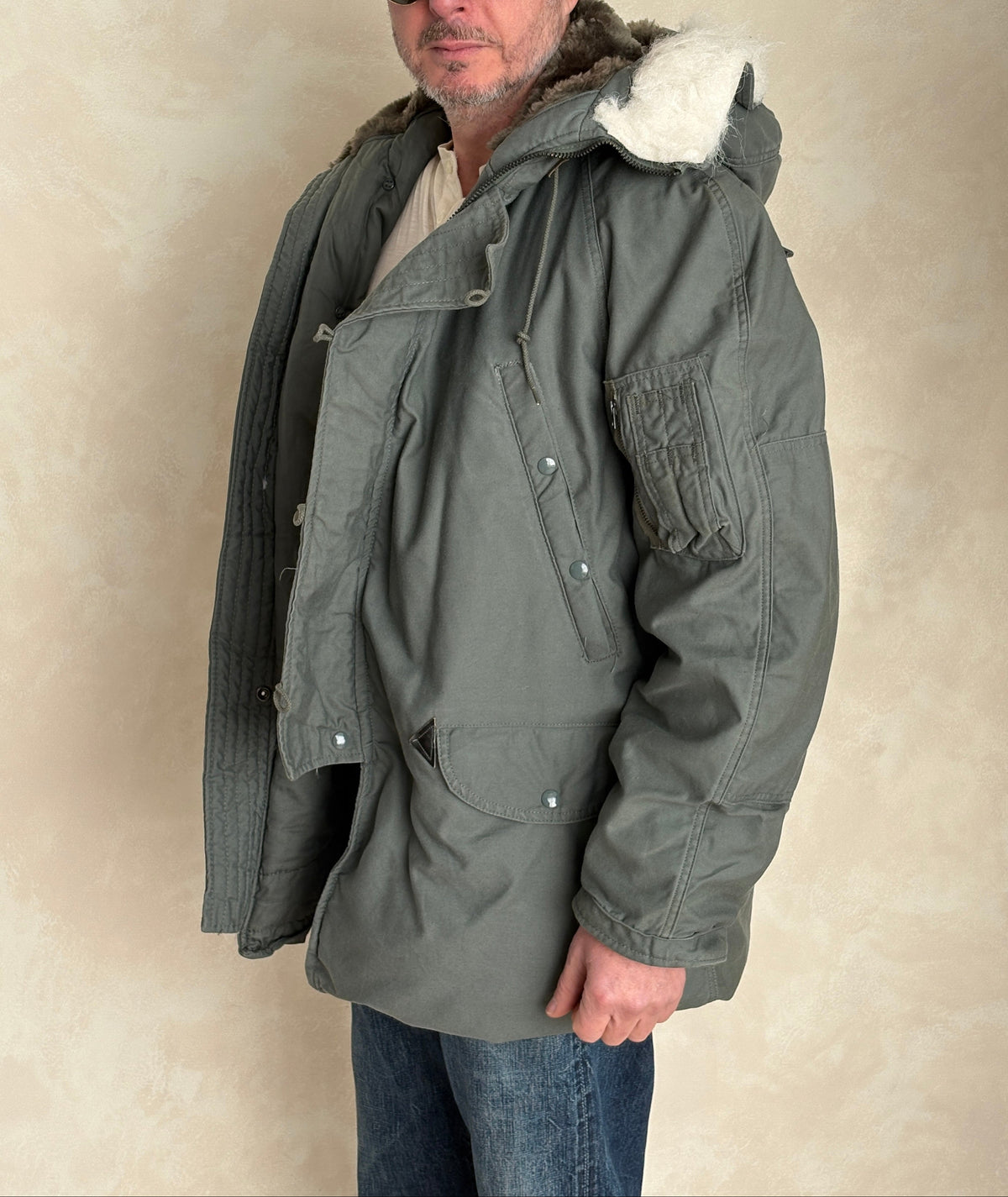 Authentic 1982 US Air Force N-3B Flight Jacket Parka — Extreme Cold Weather — Size Medium-AJ357 Studio