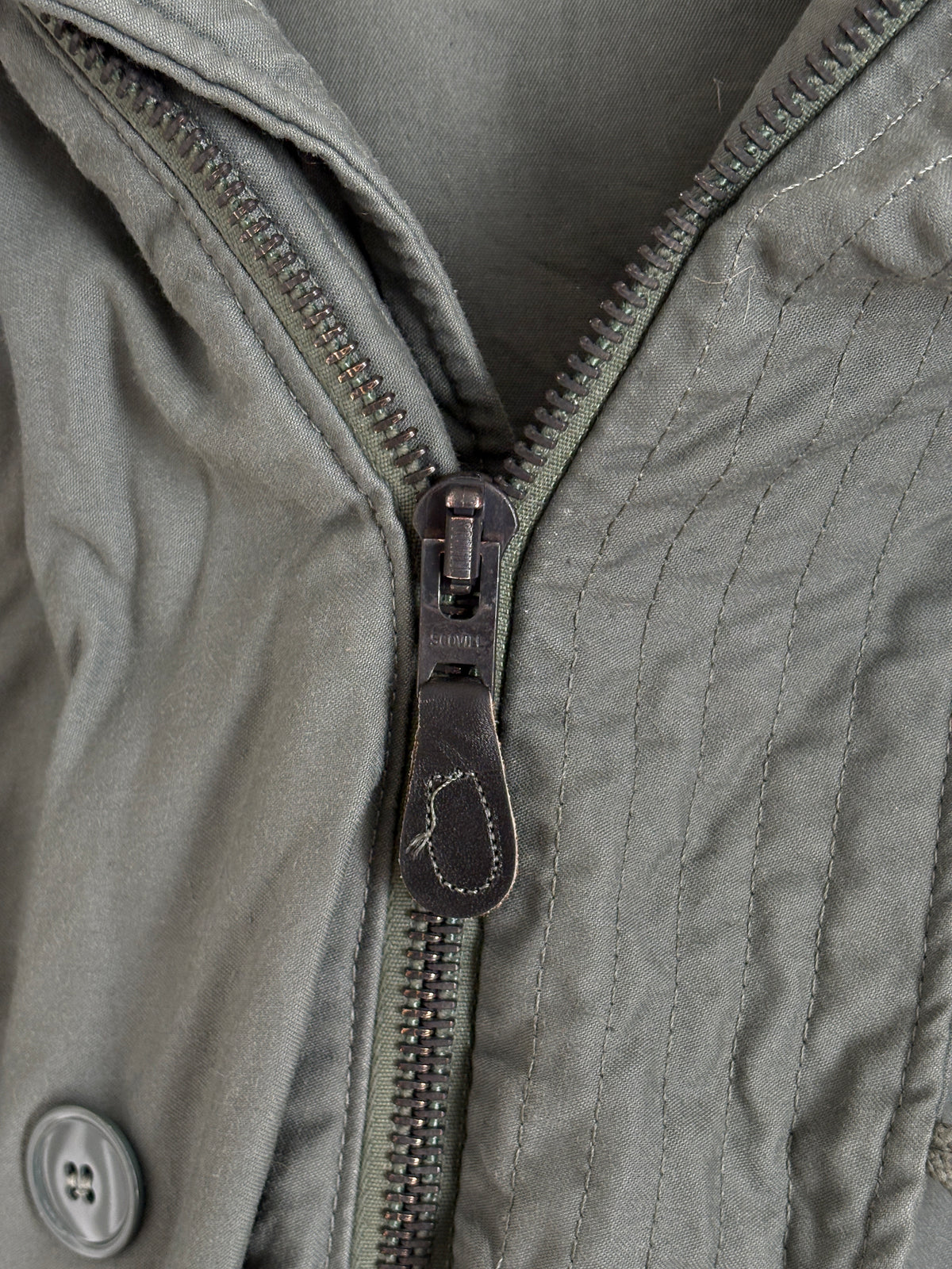 Authentic 1982 US Air Force N-3B Flight Jacket Parka — Extreme Cold Weather — Size Medium-AJ357 Studio