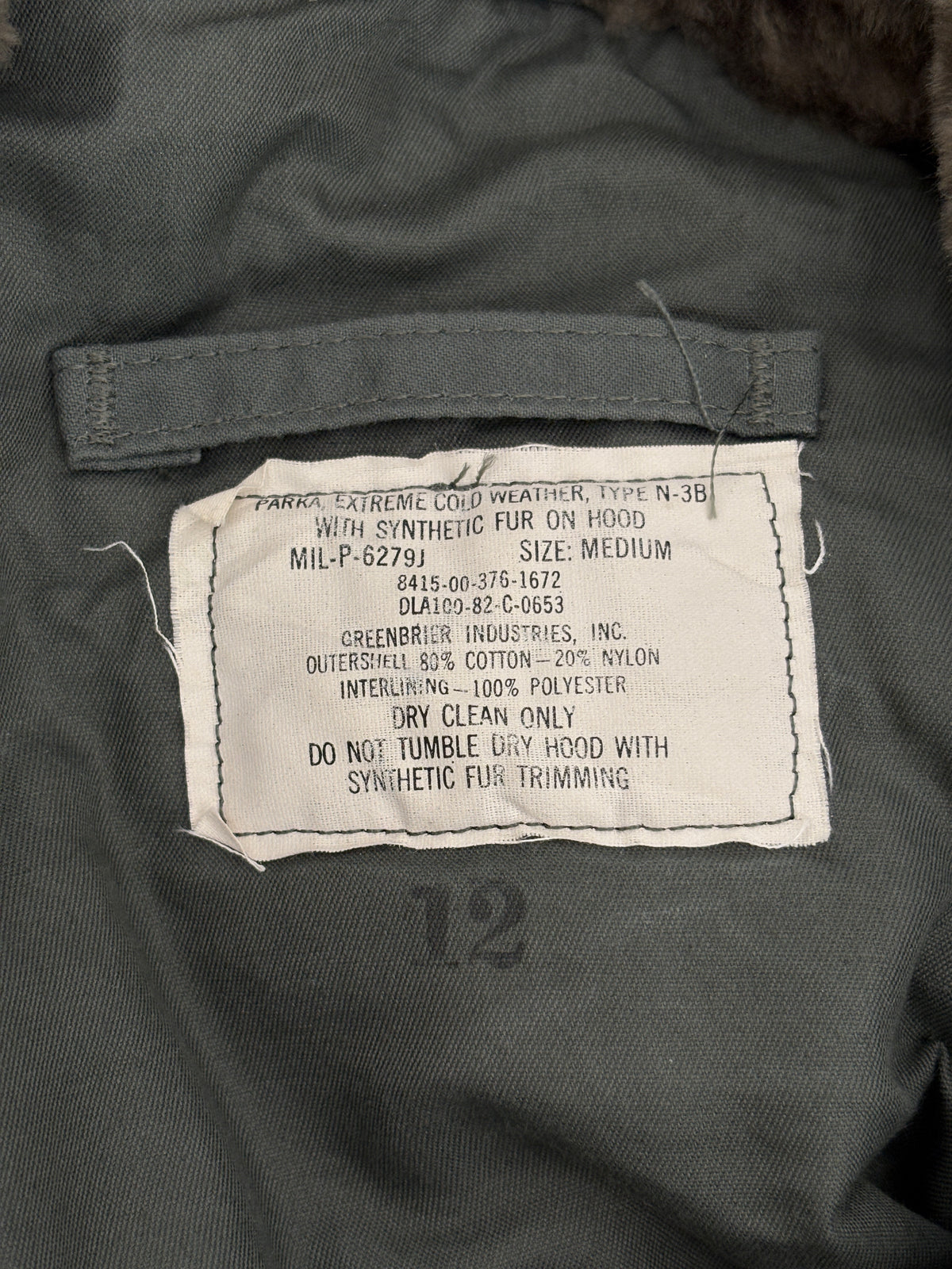 Authentic 1982 US Air Force N-3B Flight Jacket Parka — Extreme Cold Weather — Size Medium-AJ357 Studio