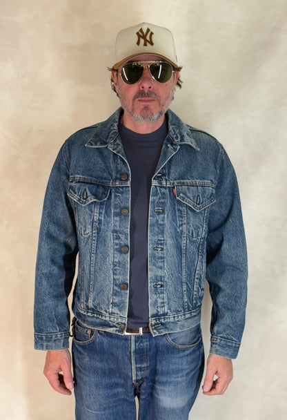Size 42US / 52EU. Vintage 80s 70506 Levis 4 pockets jacket Made in USA-AJ357 Studio