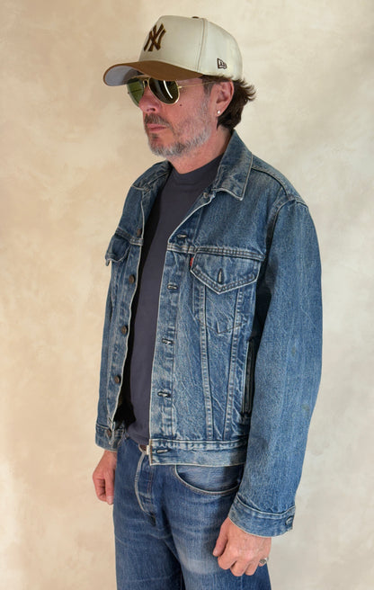 Size 42US / 52EU. Vintage 80s 70506 Levis 4 pockets jacket Made in USA-AJ357 Studio
