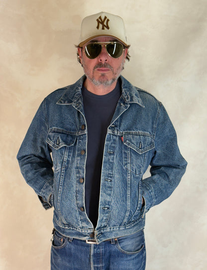 Size 42US / 52EU. Vintage 80s 70506 Levis 4 pockets jacket Made in USA-AJ357 Studio