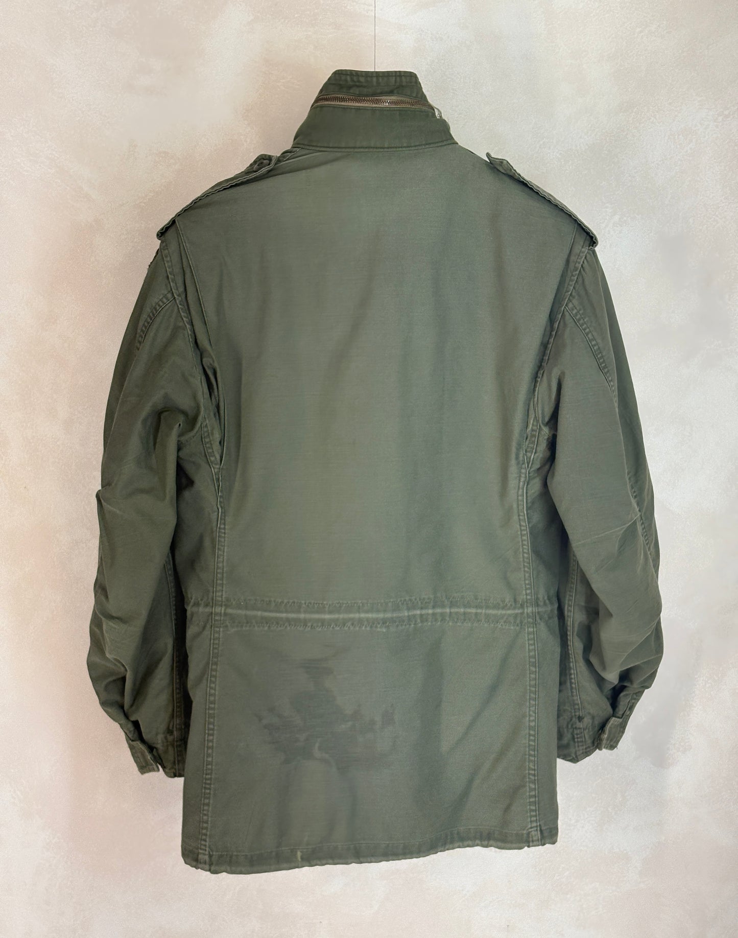 Small Reg. Authentic 82nd Airborne Division US army M-65 field jacket. Military - USA Vintage Bcn