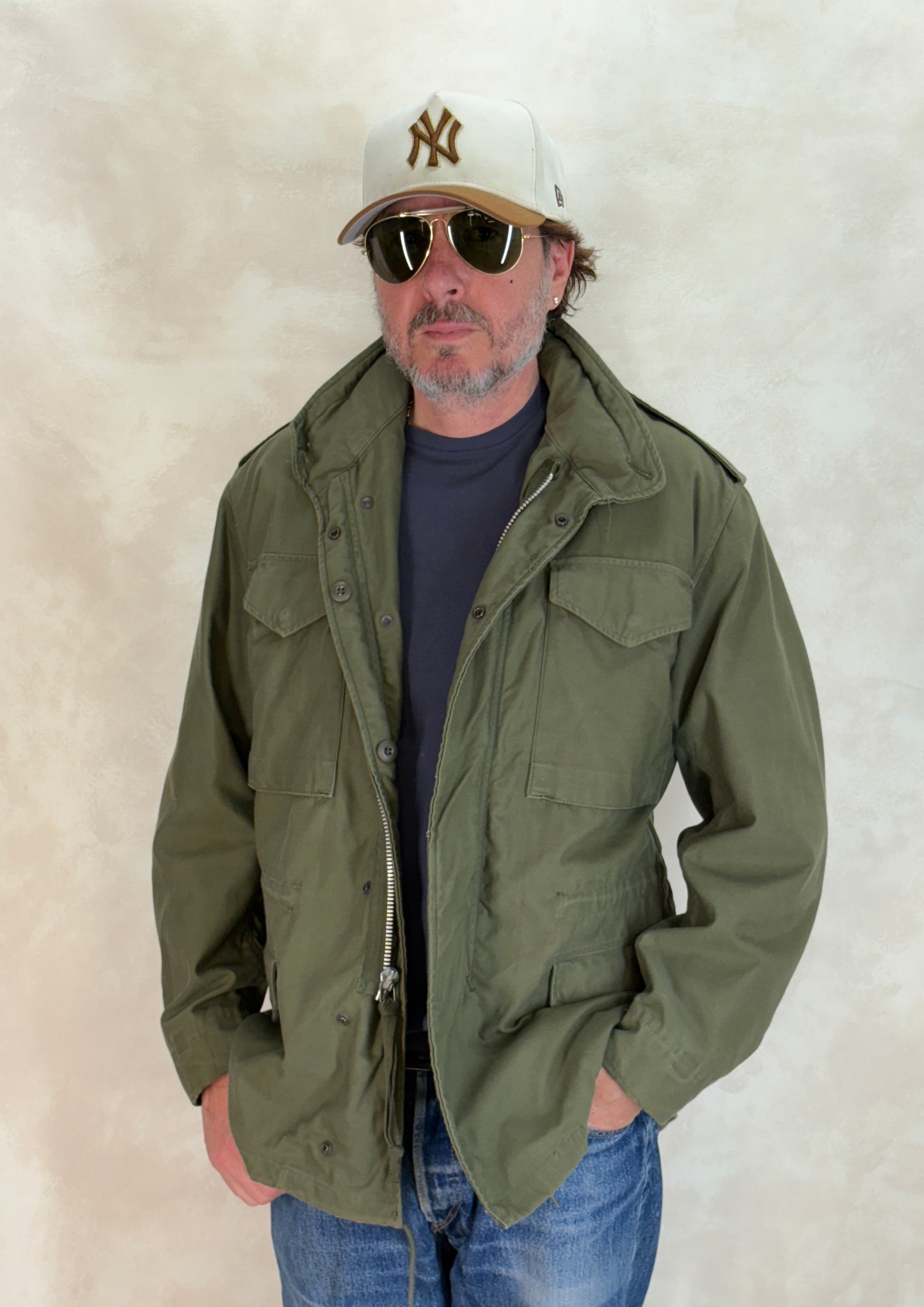 Small Reg. Authentic 1968 US Army M-65 field jacket made by John Ownbey. Military - USA Vintage Bcn
