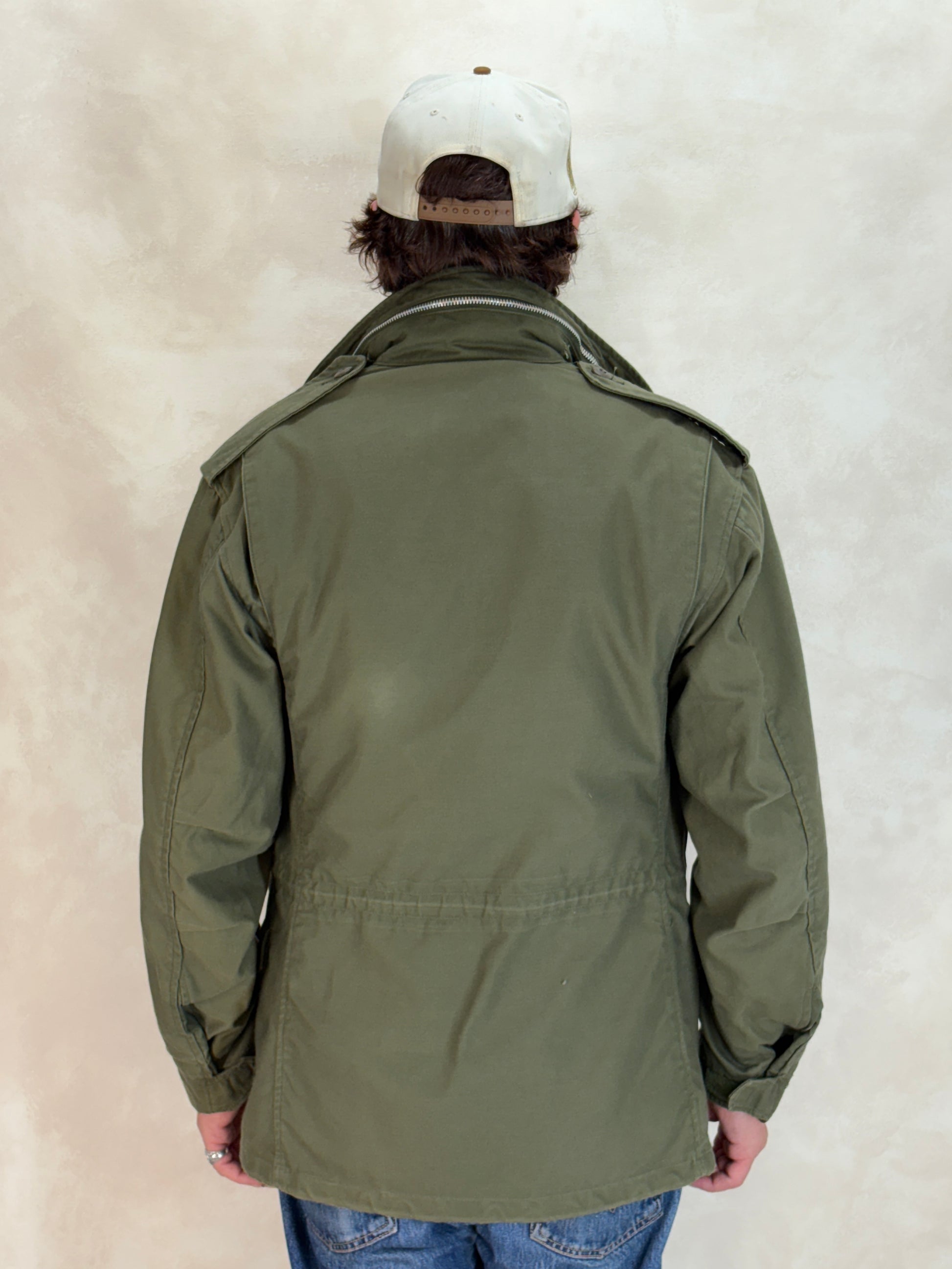 Small Reg. Authentic 1968 US Army M-65 field jacket made by John Ownbey. Military - USA Vintage Bcn