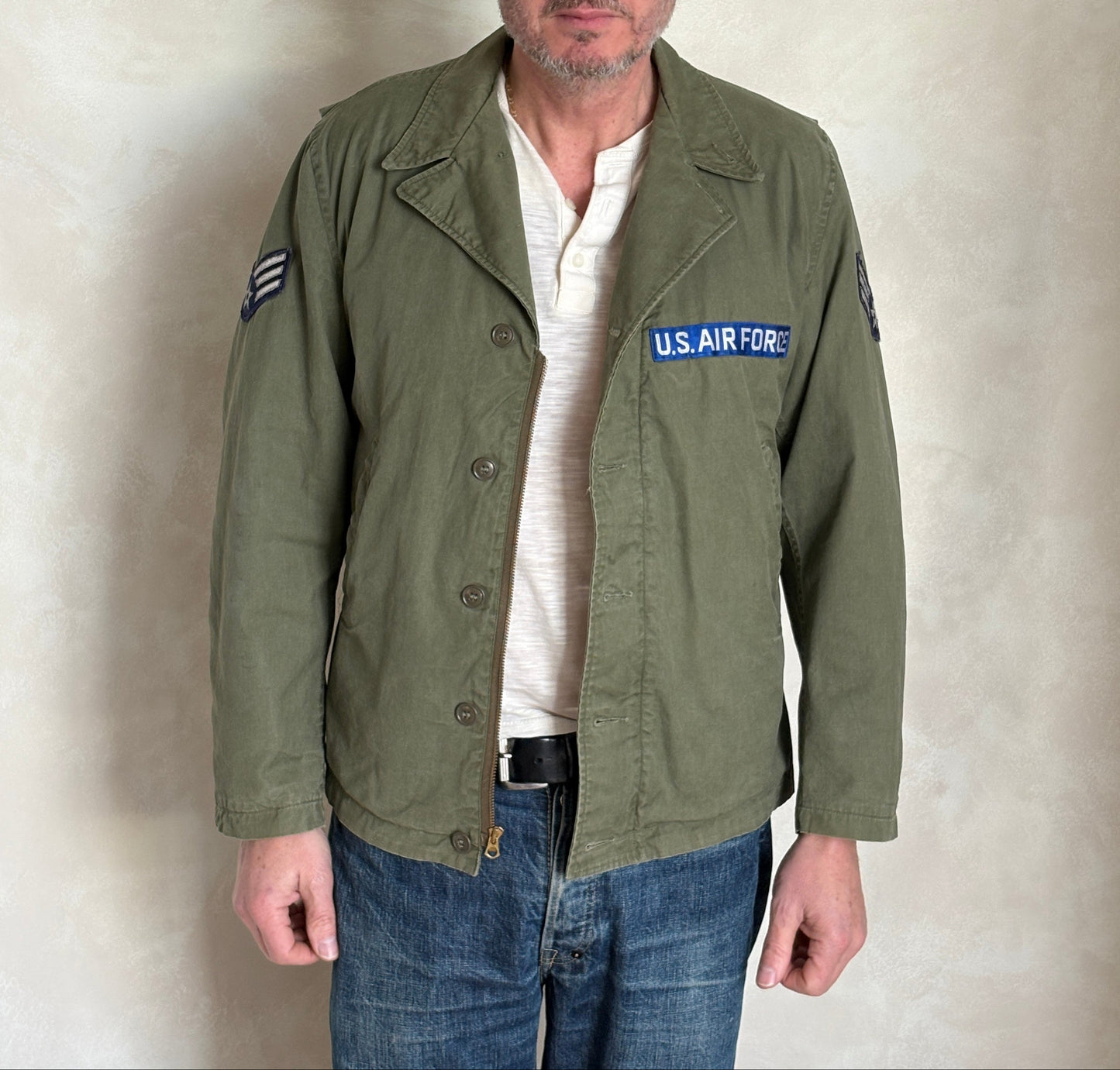 Vintage U.S. N-4 Field Jacket – WWII Contract / Vietnam Era U.S. Air Force Reissue. 38- 40US-AJ357 Studio-AJ357 Studio