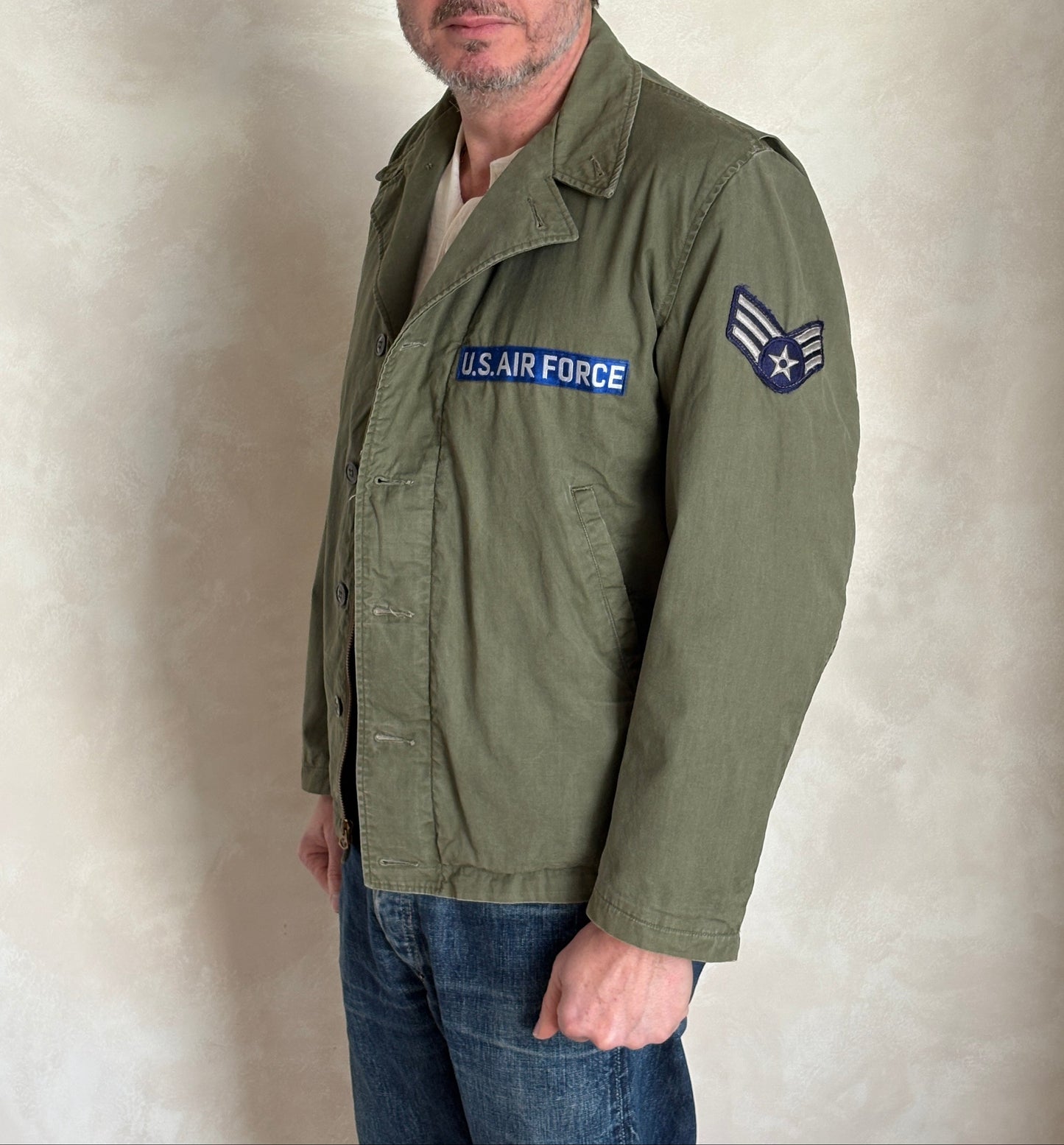 Vintage U.S. N-4 Field Jacket – WWII Contract / Vietnam Era U.S. Air Force Reissue. 38- 40US-AJ357 Studio-AJ357 Studio