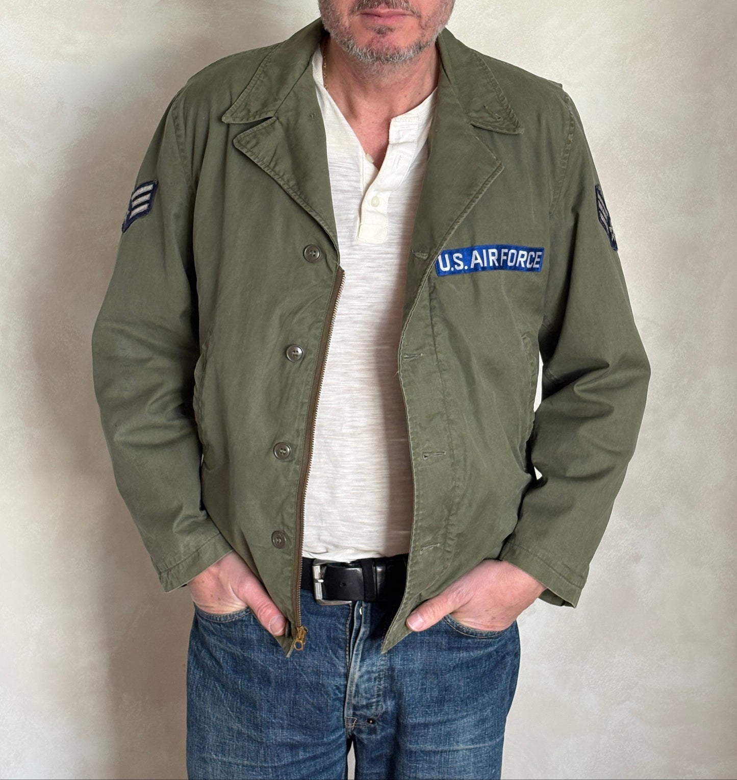 Vintage U.S. N-4 Field Jacket – WWII Contract / Vietnam Era U.S. Air Force Reissue. 38- 40US-AJ357 Studio-AJ357 Studio