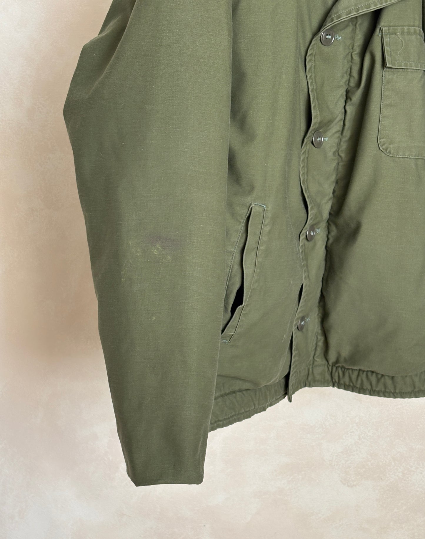 Size L. Vintage 1966 US Navy A-2 Deck Jacket . Military-AJ357 Studio-AJ357 Studio