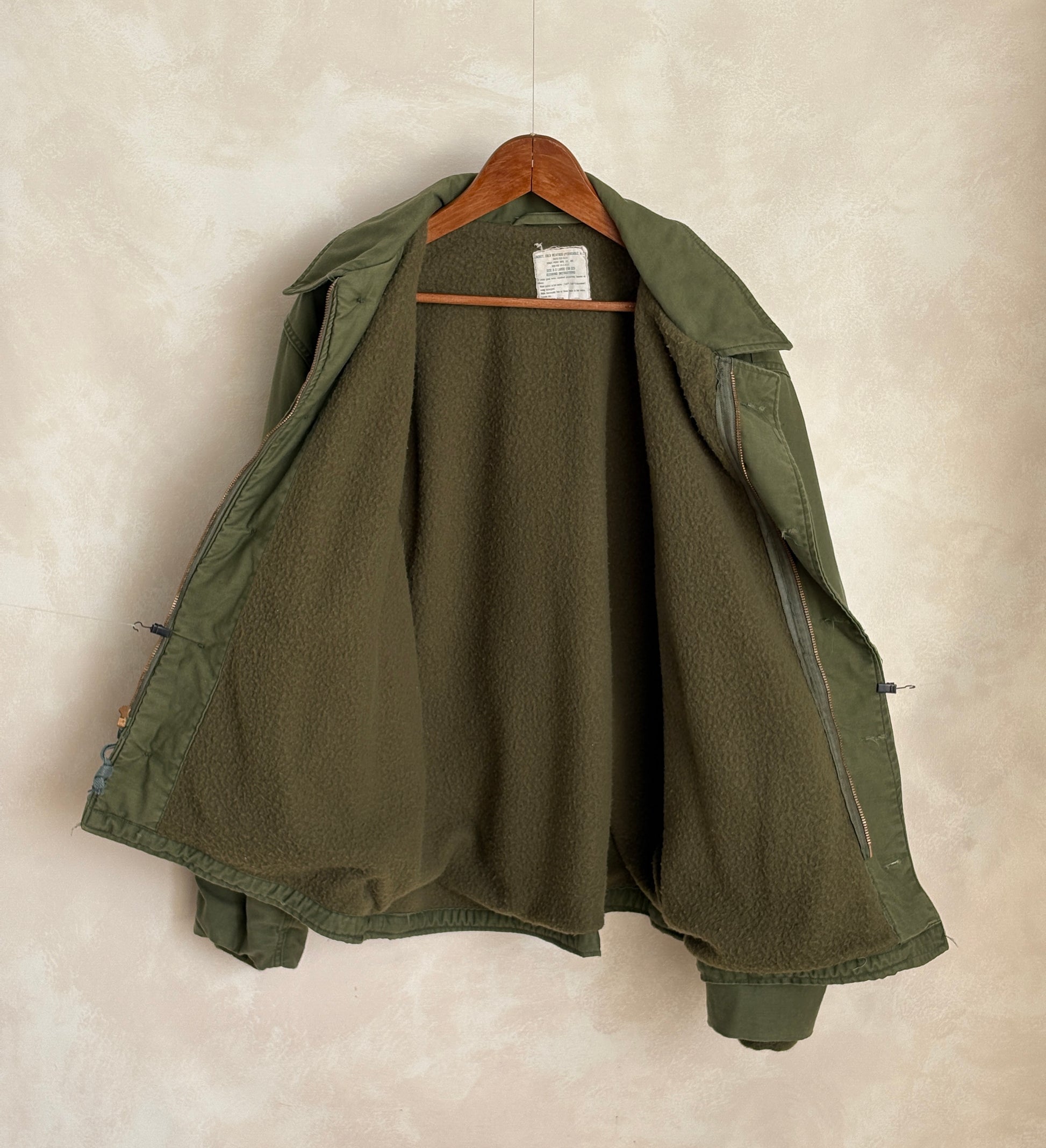 Vintage 1974 US Navy A-2 Deck Jacket Size Large XXL-AJ357 Studio-AJ357 Studio